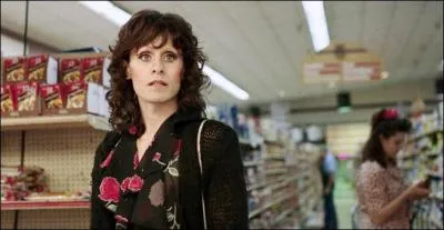 Pour terminer, on va voir si vous en connaissez un rayon, mettez un nom sur cette demoiselle très sexy !