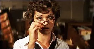 Dans le film "La Momie", à quel endroit Evelyn Carnahan pratique-t-elle son métier de bibliothécaire ?