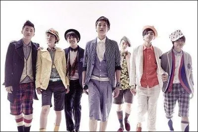 Les Infinite ont débuté avec "Come Back Again" en :