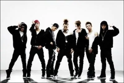 Les Block B ont débuté avec "Freeze" en :