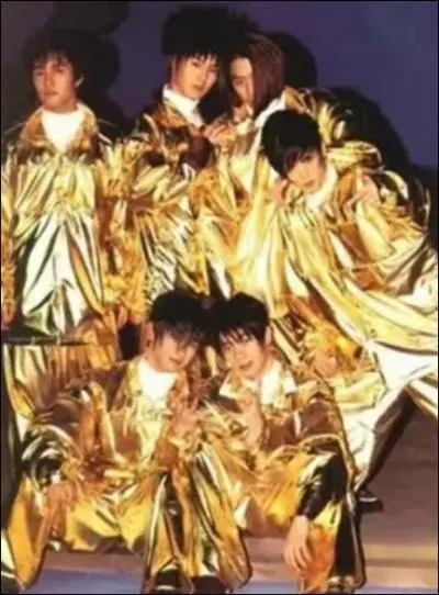 Les ShinHwa ont débuté avec "Problem Solver" en :