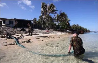 Quel archipel est actuellement menacé par la montée des océans, et devrait disparaître dans les 50 ans à venir ?