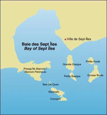 L'archipel des Sept Îles est un ensemble de 7 îles, groupées en face de la baie de Sept-Îles et de la ville du même nom. Situé dans l'estuaire du Saint-Laurent, sur la Côte-Nord, au Québec, il baigne dans l'océan :