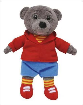 J'ai trois ans et je découvre le monde sous l'il bienveillant de mes parents.