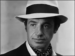 Quel métier Jean-Paul Belmondo exerce-t-il ?