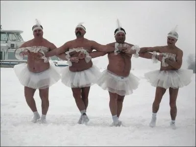 Nommé également : 'Le Pays des mille lacs', quel pays est-ce ?