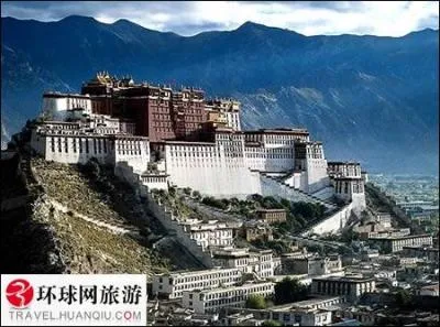 Quel est le nom de ce château bâti à 3 700 m d'altitude au Tibet ?