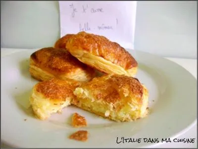 Mais qu'est-ce qu'a donc apporté la belle-mère à ce party de Noël ?