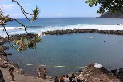 Comment s'appelle cette piscine naturelle ?