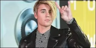 Quelle chanson est en featuring avec Ed Sheeran ?