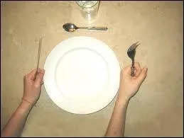 Quelle est la signification de l'expression "Avoir deux mains gauches" ?