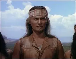 Quel est l'objet qui symbolise la paix entre les Indiens et les Apaches ?