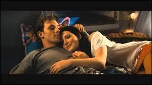 Comment s'appelle le professeur d'histoire de Charlotte ?