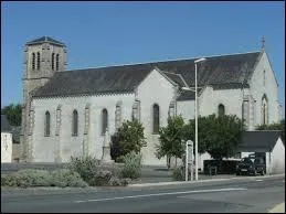 Je vous emmène dans l'arrondissement de Parthenay, à Neuvy-Bouin. Nous sommes dans le département ...