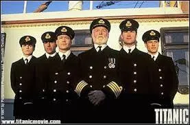 Pourquoi le capitaine du navire a-t-il voulu couler avec le navire ?