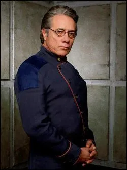 Quelle promotion obtient le commandant William Adama ?