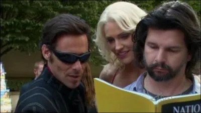 À la fin du film on voit 2 personnes dans notre ère, qui sont-elles ?