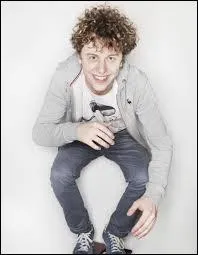 Norman a déclaré dans le passé qu'il trouvait le monde de la télévision ''artificiel'', ''qu'il ne l'attirait pas''.