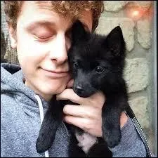 Norman a débuté avec ''Le Velcrou'', composé de Cyprien et Kemar.