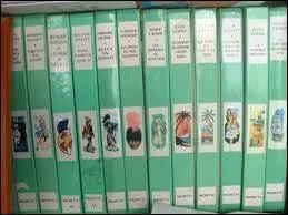 Dans une des aventures, les enfants du ... lisent les aventures du ... alors qu'ils passent leur apr&egrave;s-midi dans une caverne remplie de sable.