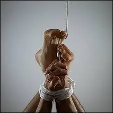 Vous y êtes obligé(e), vous n'en avez plus le choix ! À quoi vos pieds sont-ils liés ?