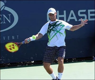 Dans quel pays irons-nous faire un match de tennis avec Ricardas Berankis ?