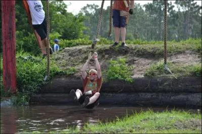 Bien sûr, il s'agit d'un remake de Tarz...plouf ! Mais racontez-moi l'histoire !