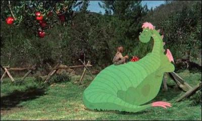 Retour en 1977 pour découvrir ce dragon créé par les studios Disney. Mélangeant prise de vue réelle et animation, ce dessin animé introduit un dragon fort sympathique. De quel film s'agit-il ?
