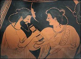 C'est l'aînée des Pléiades ; dans un dessin animé, une petite abeille malicieuse porte son nom.