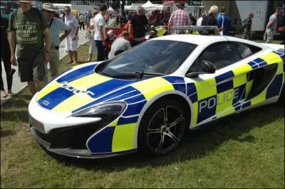 Quelle police ne possède pas de McLaren ?