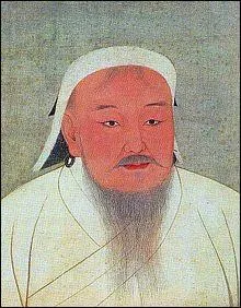 Il est le fondateur de l'Empire mongol, pendant d'Alexandre le Grand. À sa mort il est l'empereur du plus vaste empire contigu de tous les temps