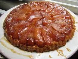 Comment nomme-t-on cette préparation de tarte aux pommes, cuite à l'envers, où les pommes sont caramélisées au sucre et au beurre avant la cuisson ?