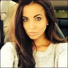 Qui est cette belle brune ?