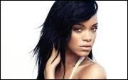 Sur la photo ci-contre, vous reconnaissez Rihanna. Parmi ces chansons, laquelle a-t-elle chanté ?