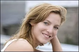 Comment s'appelle la petite-fille du professeur Cantorel ?