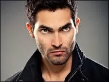 Pourquoi Derek redevient-il un Bêta dans la saison 2 ?