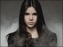 Quel âge a Marina Kaye en 2015 ?