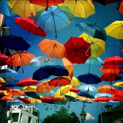 Dans quel pays semble avoir été inventé le parapluie ?
