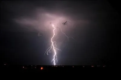 Qu'est-ce qui suit l'éclair ?