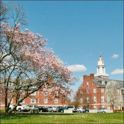 Kurt Masur était doctor honoris causa de plusieurs universités (Leipzig, Cleveland, Michigan) ainsi que du "Westminster Choir College". Dans quel pays est situé ce dernier ?