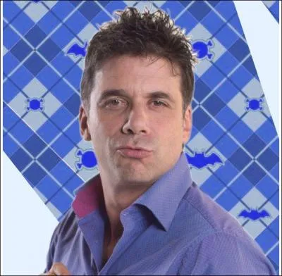 Avec qui Alfredo est-il marié ?