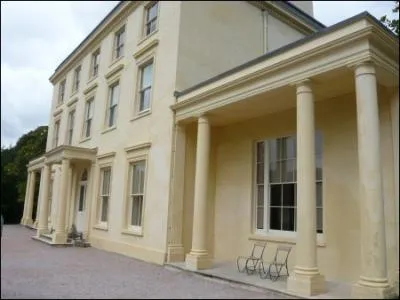 Qu'ont de particulier les deux derniers romans qu'a publis Agatha ?