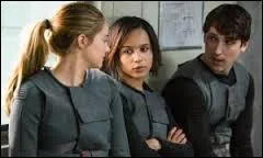 Chez les Audacieux, qui sont ses amis ?