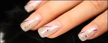 Comment dites-vous "the nail" en français ?