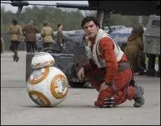 A qui appartient-il au début du film ?