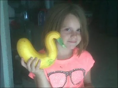 Comment s'appelle l'auteur de Chica Vampiro ?