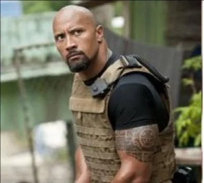 Cet homme se nomme...