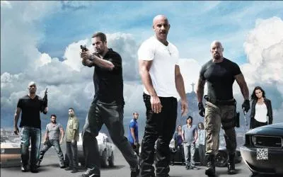 Laquelle de ces filles est tombée enceinte de Brian dans "Fast and Furious 5" ?