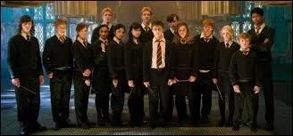 Comment les élèves vont-ils à Poudlard en 5e année ?