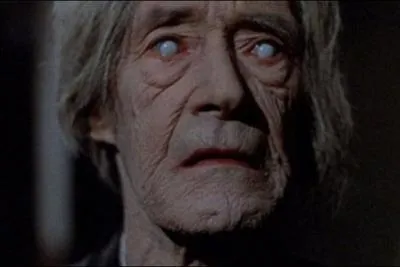 Bon, je reconnais que sa tronche n'est pas encourageante, mais je vais vous aider, il appartient à une famille d'acteurs, l'un d'eux fut même surnommé "Petit Scarabée" !